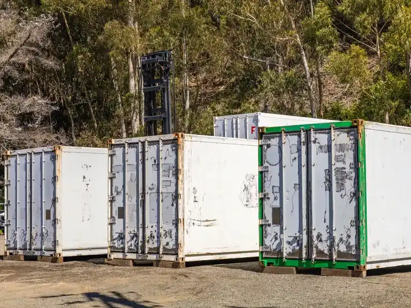Shipping container transport in Dallas, TX